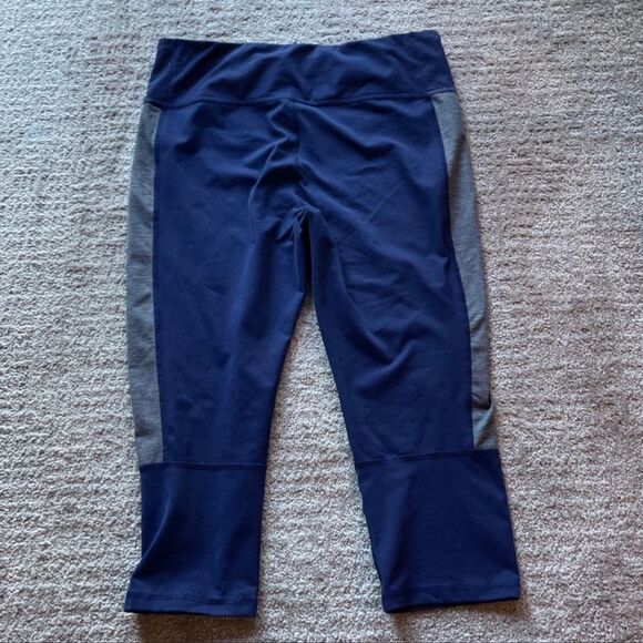 BROOKS Cropped Running/Performance Leggings Blue S - Picture 2 of 5